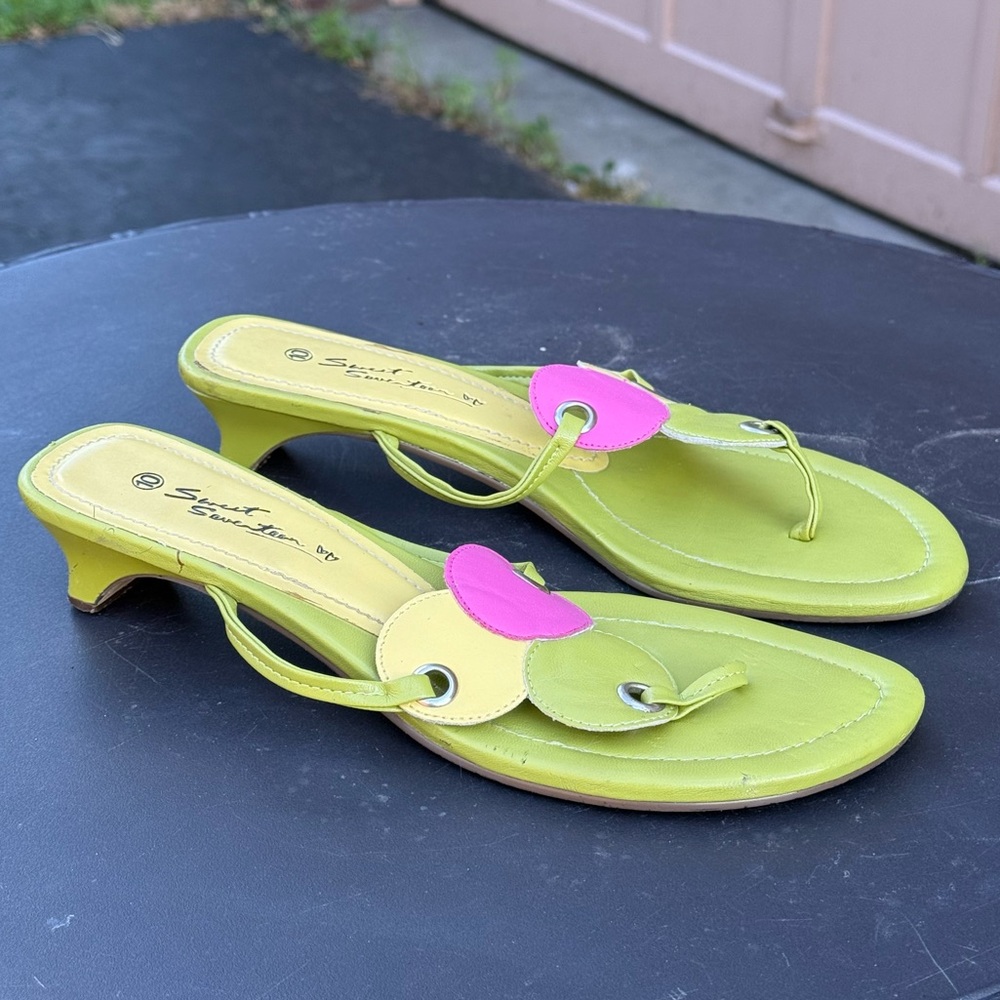 SWEET SEVENTEEN Size 10 Green Yellow Pink Kitten Heel Sandals - Picture 7 of 15